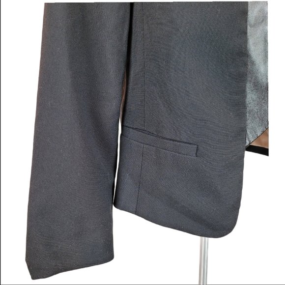 FOREVER 21 Blazer Jacket Black Cropped Tuxedo Size S - Picture 5 of 8